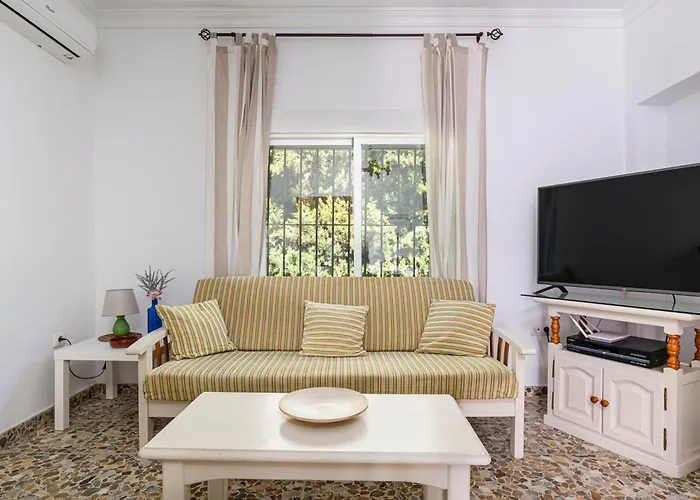 Tramontana كونيل ذي لا فرونتيرا